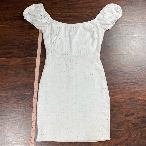 {Windsor} Eyelet Puff Sleeves Mini Dress - Picture 3 of 7